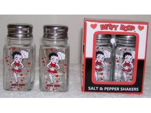 Betty Boop Salt & Pepper Shakers Chef Design
